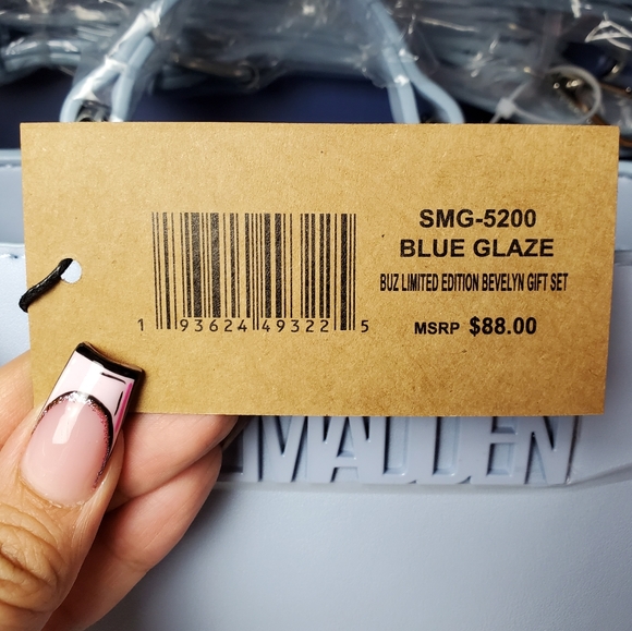 STEVE MADDEN blue glaze bevelyn limited edition gift set - Picture 5 of 5
